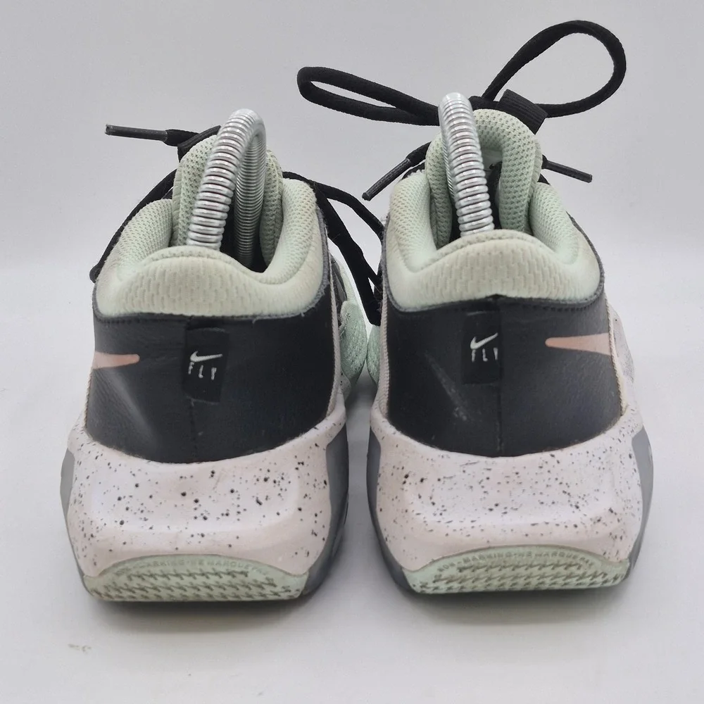 Nike Basketball Shoes Youth Size 5Y Low Top Black‎ Mint Pink Lace Up DC5216-003
